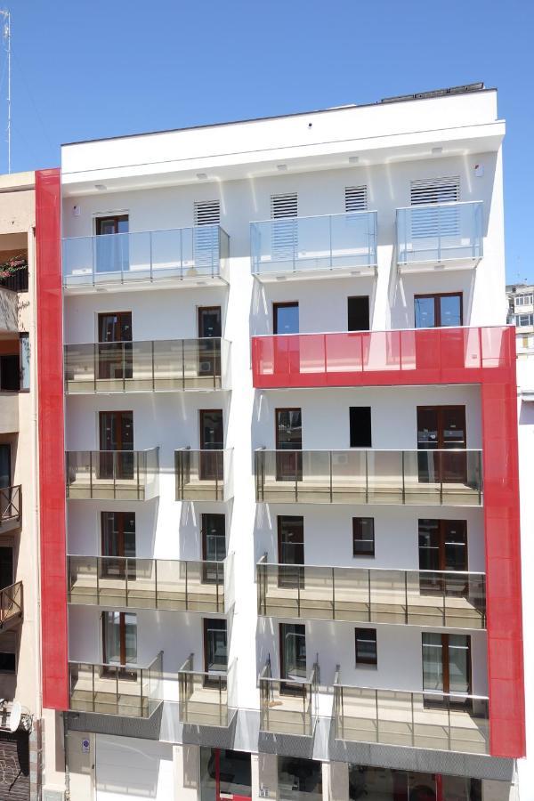 Central Modern Apartment Bari Bagian luar foto