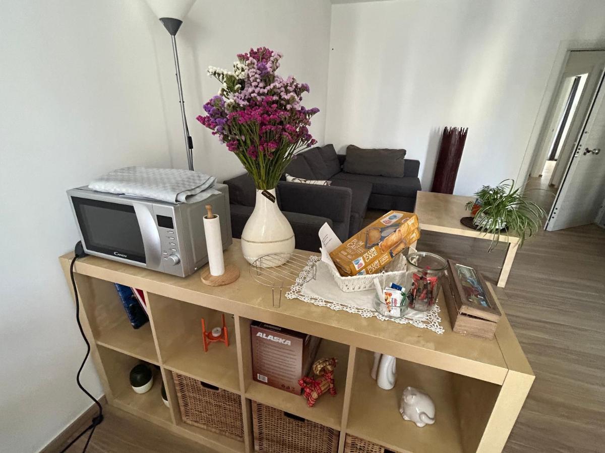 Central Modern Apartment Bari Bagian luar foto